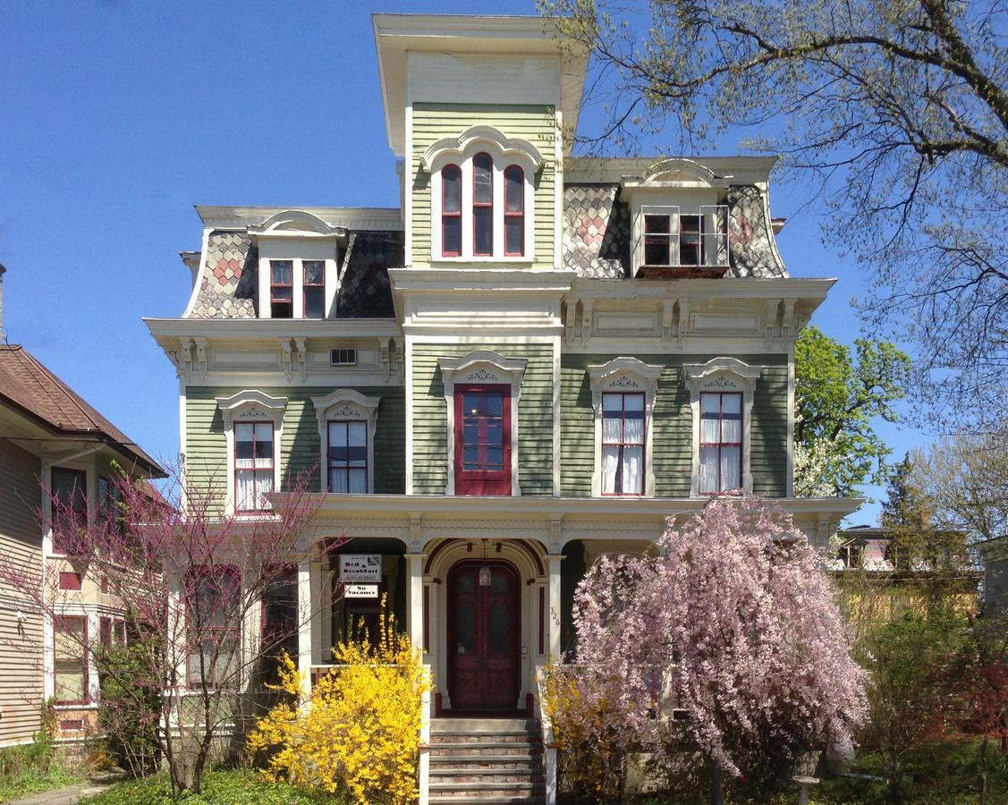 Hudson City Bed And Breakfast Extérieur photo