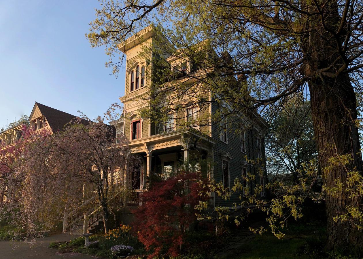 Hudson City Bed And Breakfast Extérieur photo